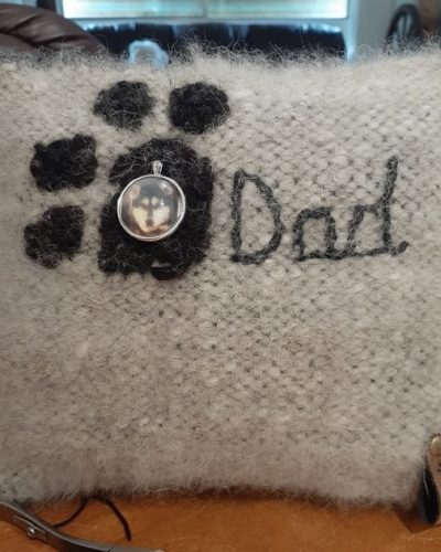 dad-cushion